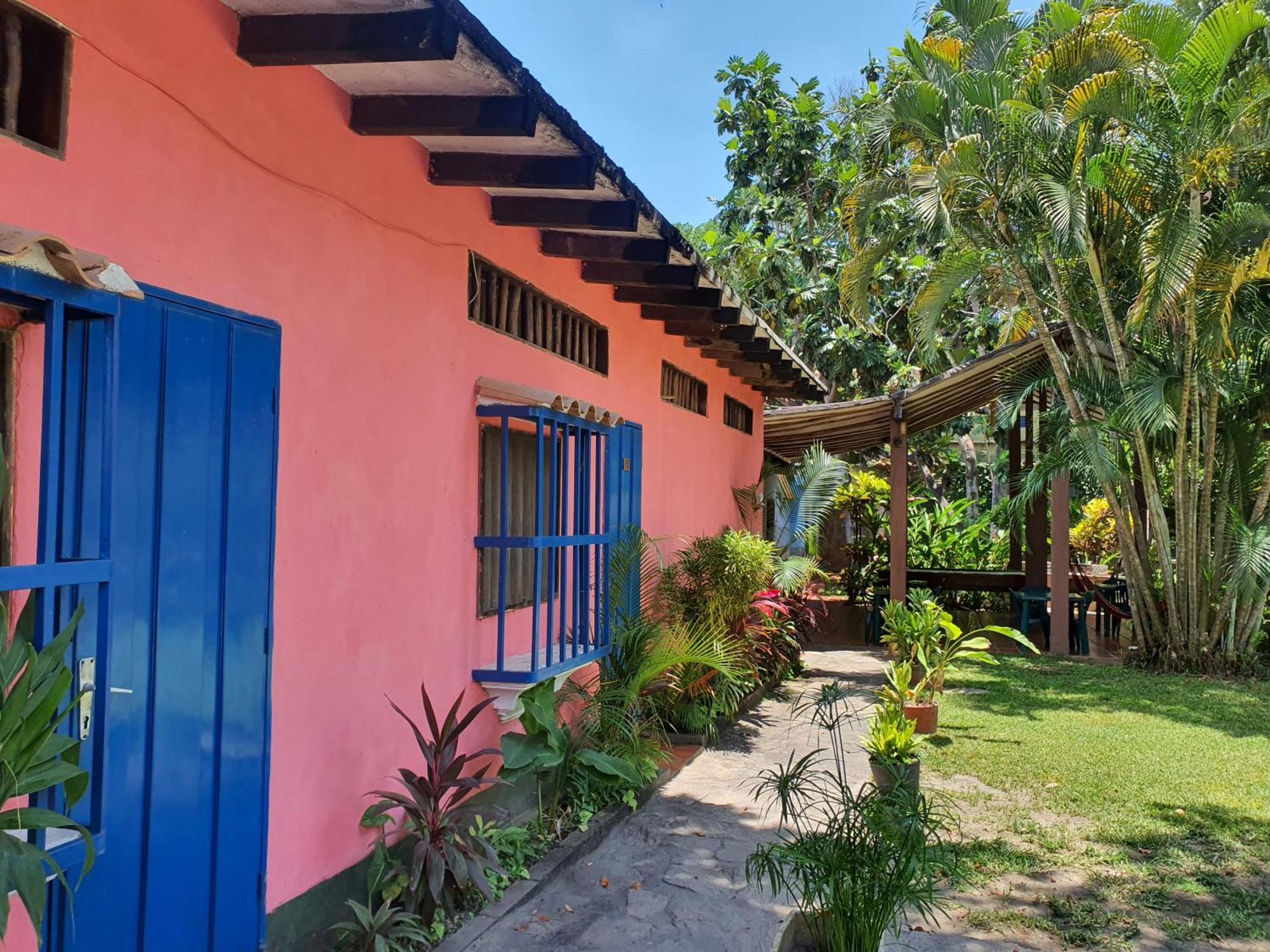 Hostal Nova Colonial Пуэрто-Коломбия Номер фото